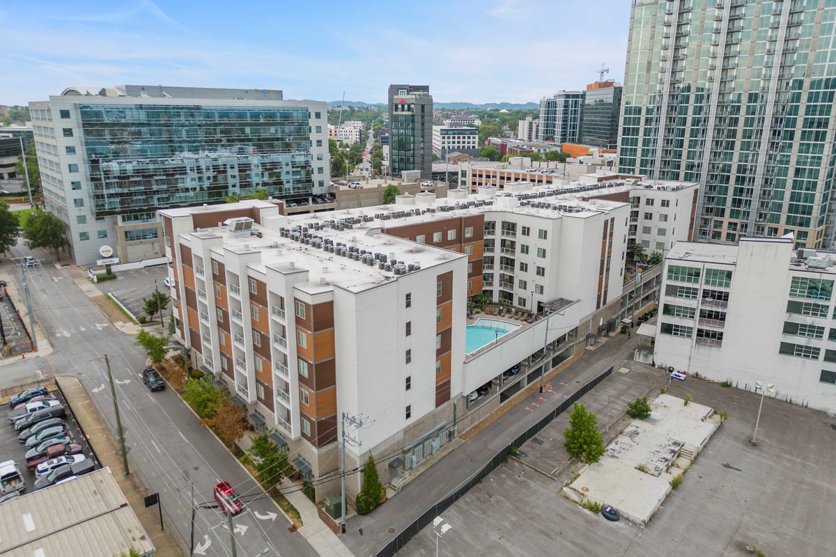 Placemakr Music Row ApartmentHotel Midtown Nashville